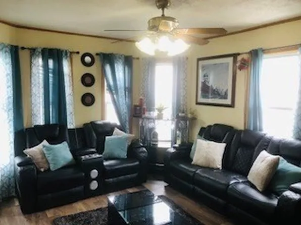 6 Granville St, Haverhill, MA 01832