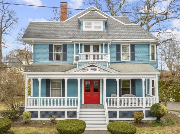 83 N Cedar Park APT 2, Melrose, MA 02176