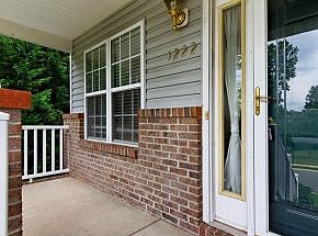 1st image of 1222 Briarwood Dr