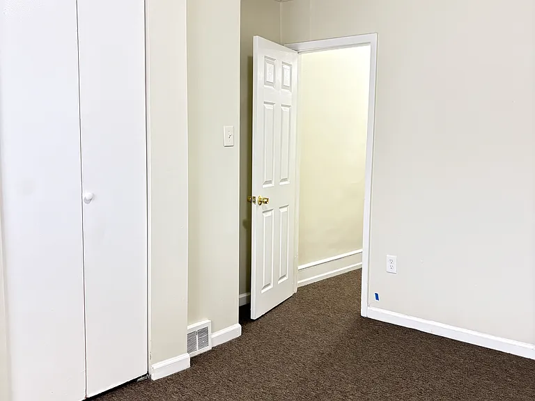 4th rear bedroom