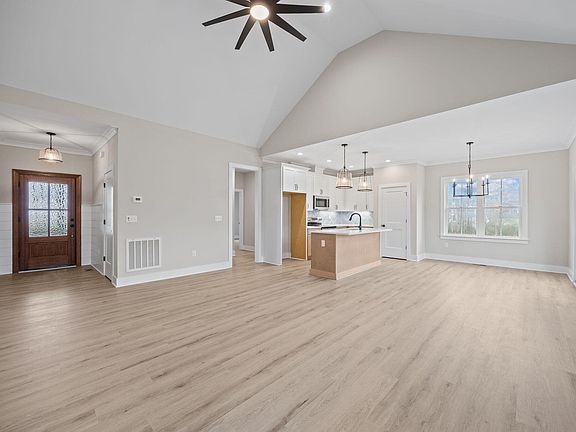 5th image of 1221 Antioch Church Rd