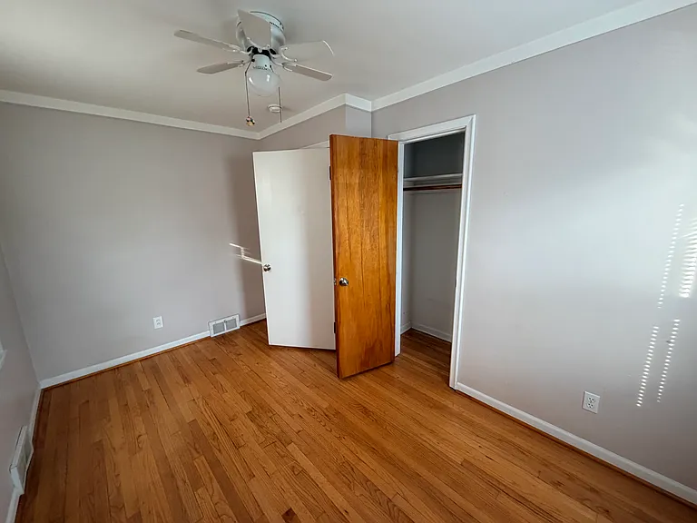 15549 Angelique Ave — Photo 8