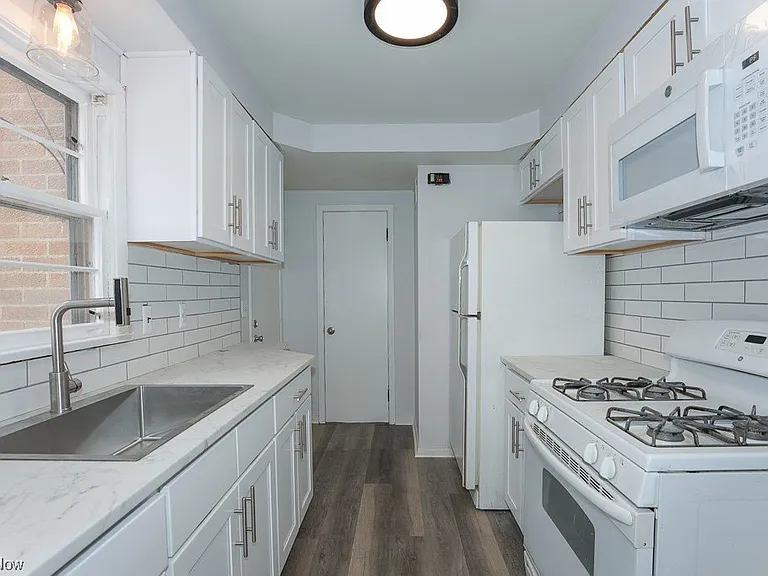 3740 Washington Blvd #1 — Photo 6