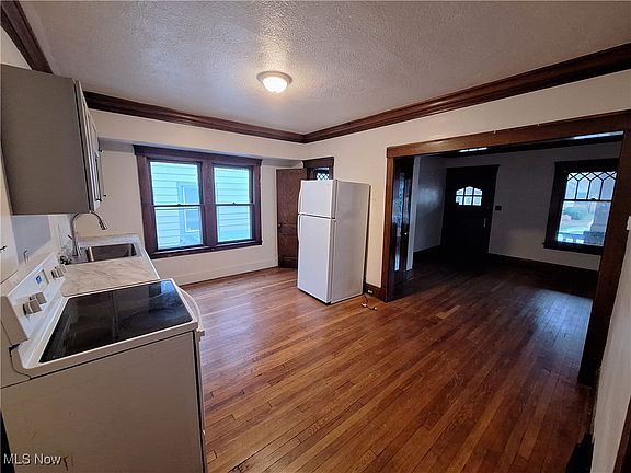 3rd image of 2310 Tampa Ave