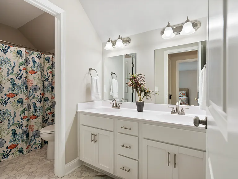 124 Bridge Point Cir — Photo 33