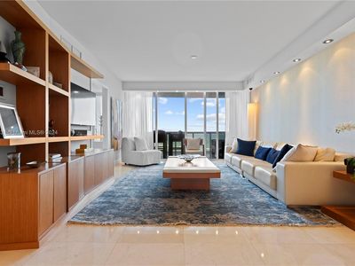 18201 Collins Ave APT 906, Sunny Isles Beach, FL, 33160