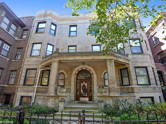 2nd image of 1229 W North Shore Ave #2W