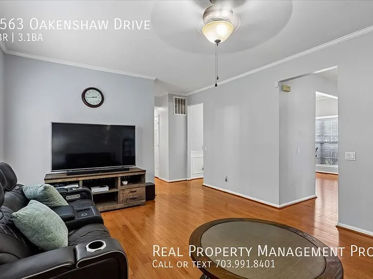 9563 Oakenshaw Dr — Photo 17