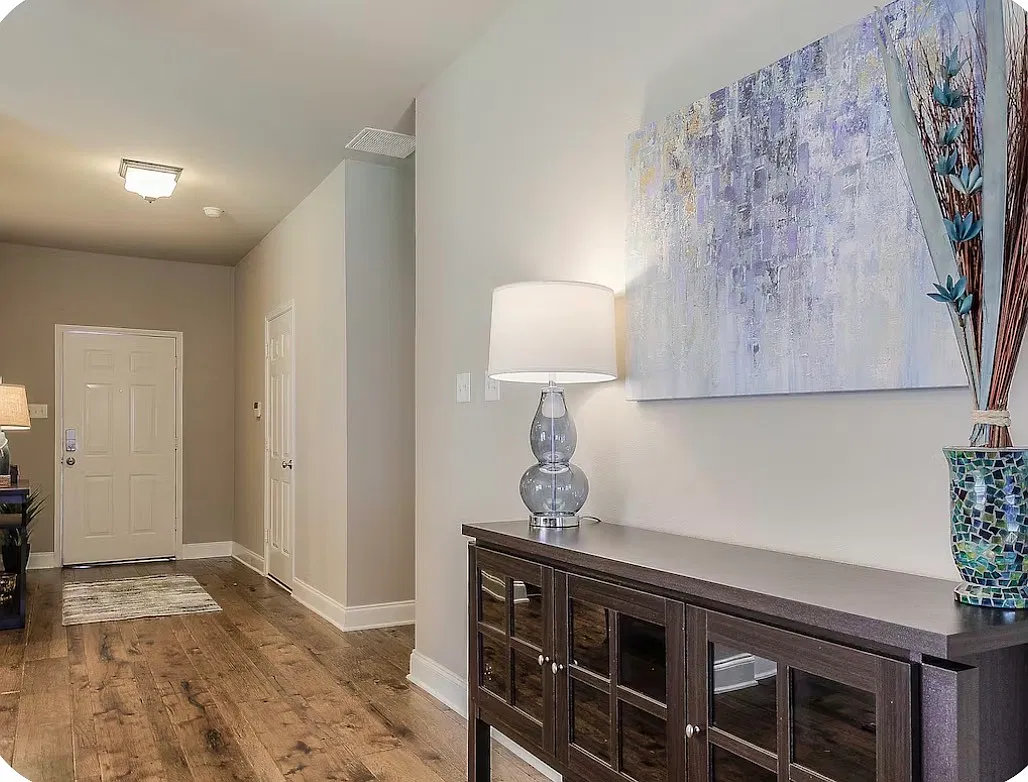3 bed, 1786 sqft, $2,850 — Photo 3