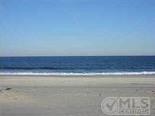 2nd image of 225 Seaview Ave
