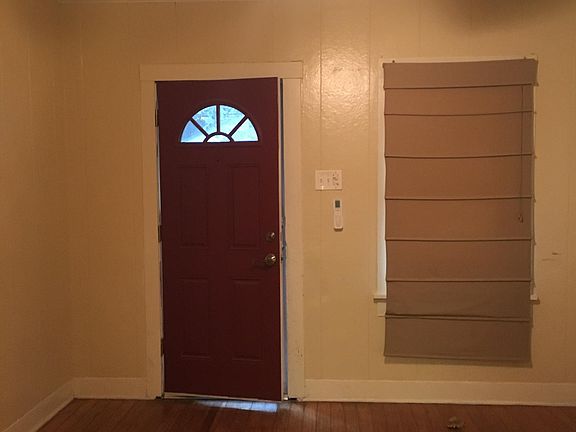 2nd image of 506 Cedar Crest Ct