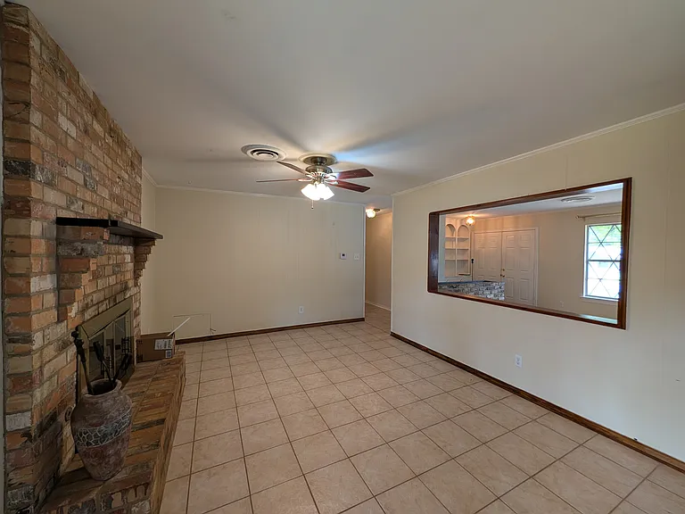 2812 Juniper Ln — Photo 8