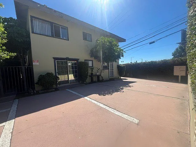 5562 Edgewood Pl. — Photo 3