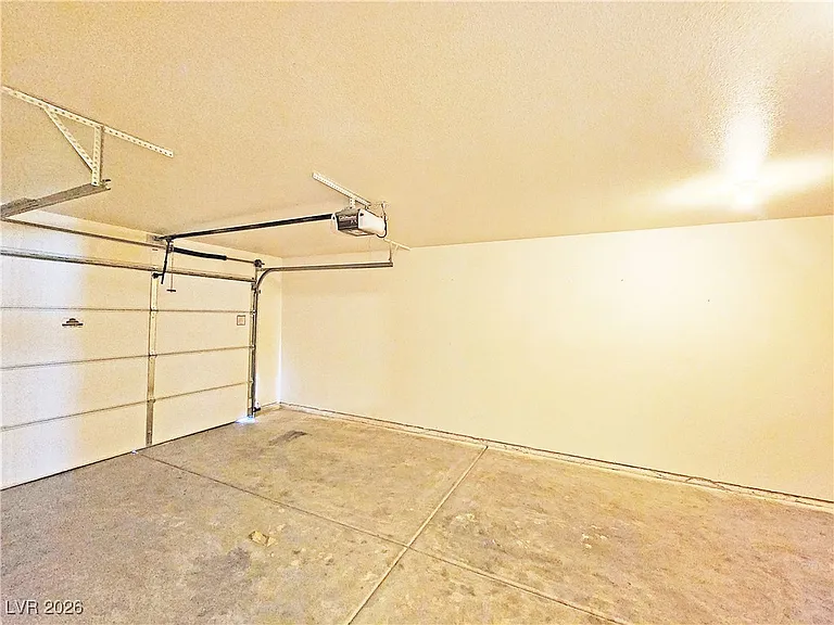 1850 Pershing Ave #B — Photo 8