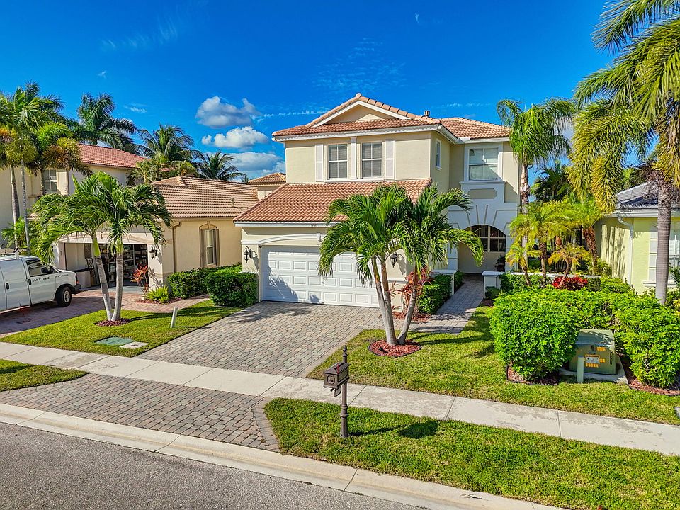1st image of 166 Isle Verde Way