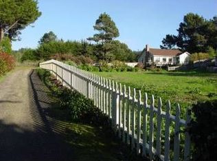 11261 Lansing St, Mendocino, CA 95460