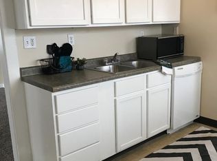 330 36th St NE, Cedar Rapids, IA 52402