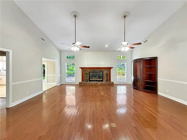 2320 Copper Trail Ln — Photo 9