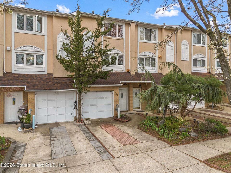 1st image of 715 Correll Ave