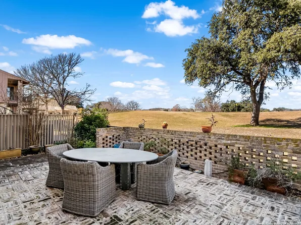 630 OAKLAND HILLS LN, Kerrville, TX 78028