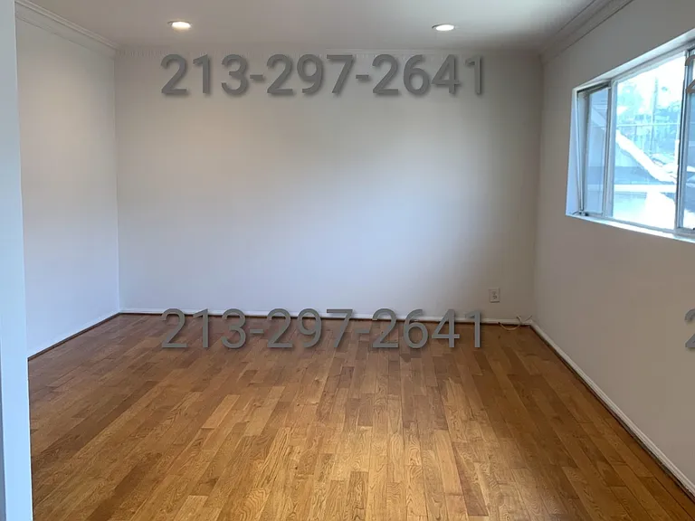 2503 W 4th St #7 — Photo 10