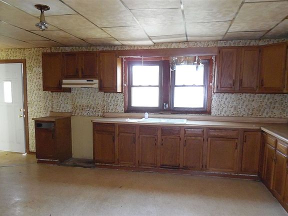 2nd image of 222 W Dale St