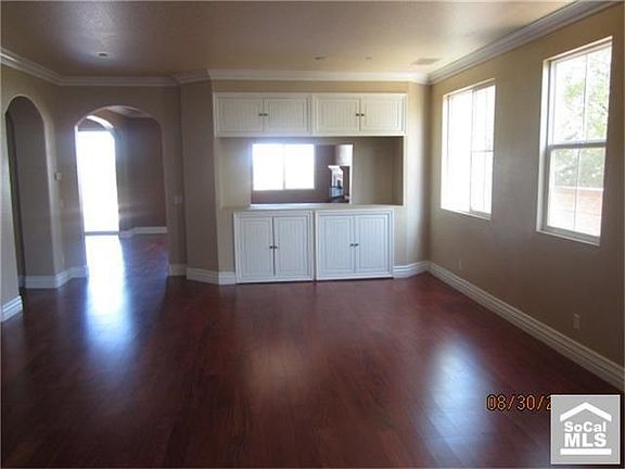 2nd image of 5080 Glenview St