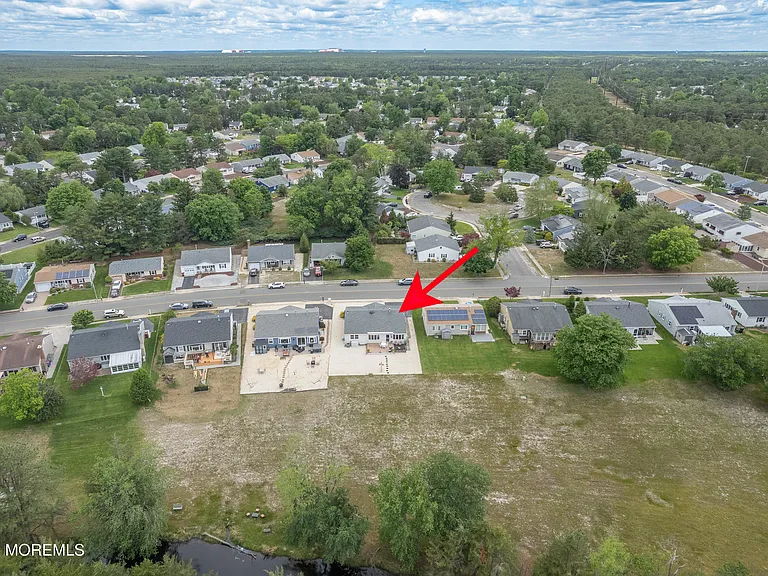 251 Westbrook Dr — Photo 30
