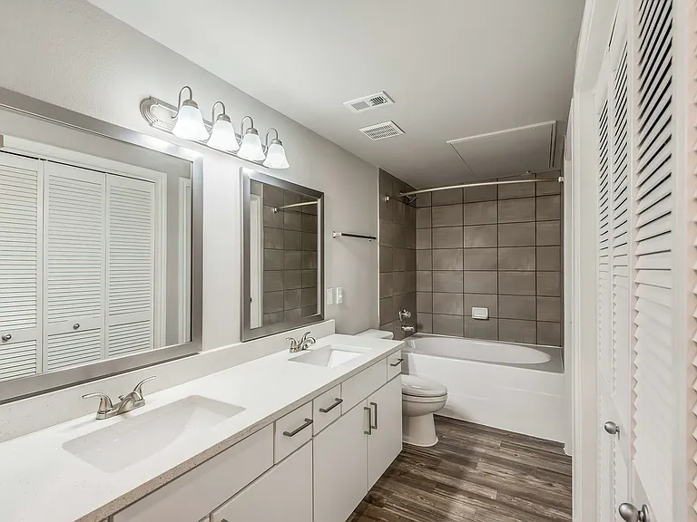The Grayson at Baybrook — Photo 38
