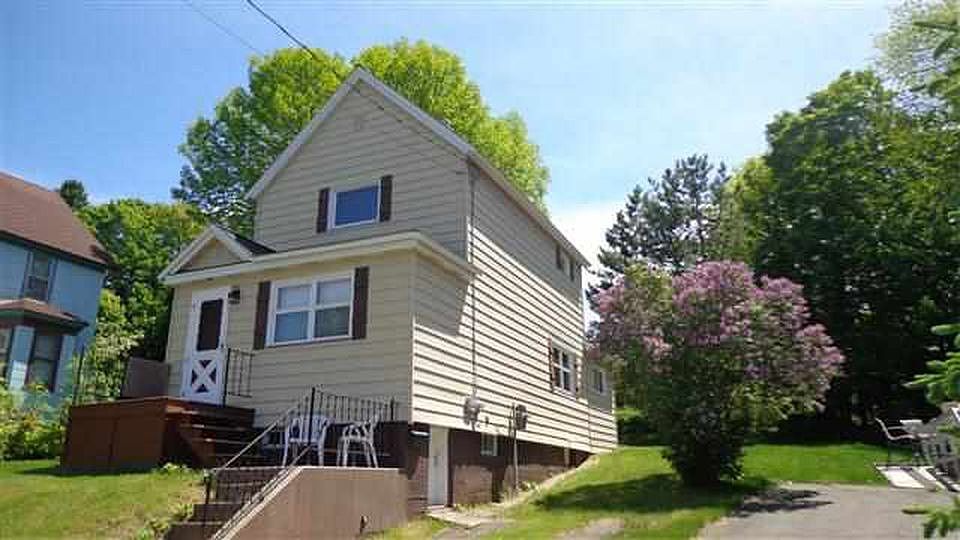 1st image of 507 W Baraga Ave