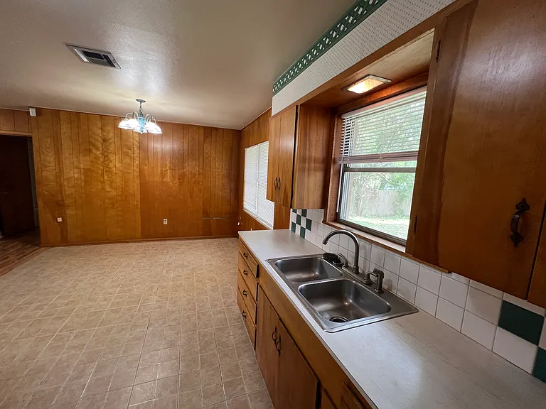 712 N Penelope St — Photo 13
