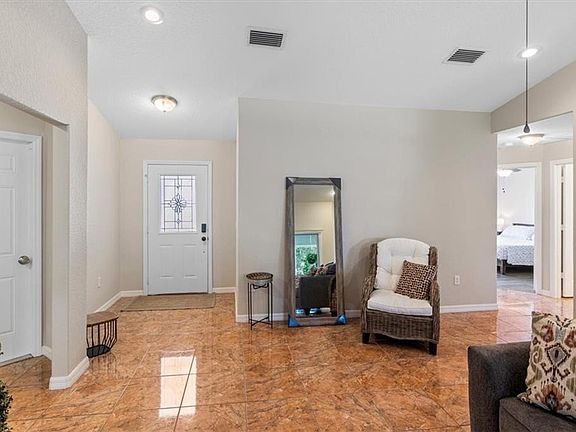 4th image of 1356 Haverford Ln