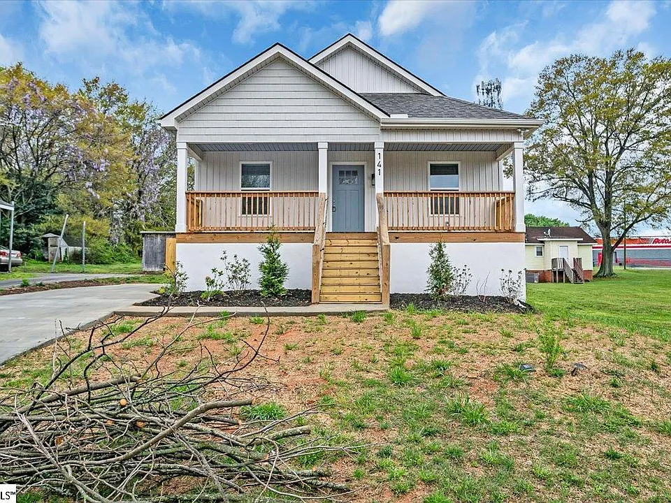 141 Baileyview St