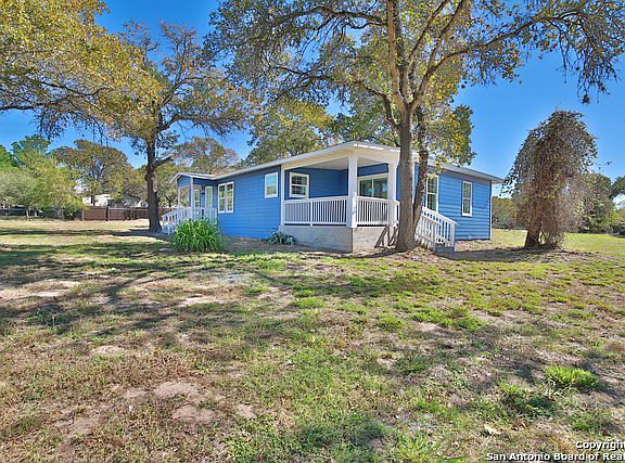 4th image of 208 Creekside Dr
