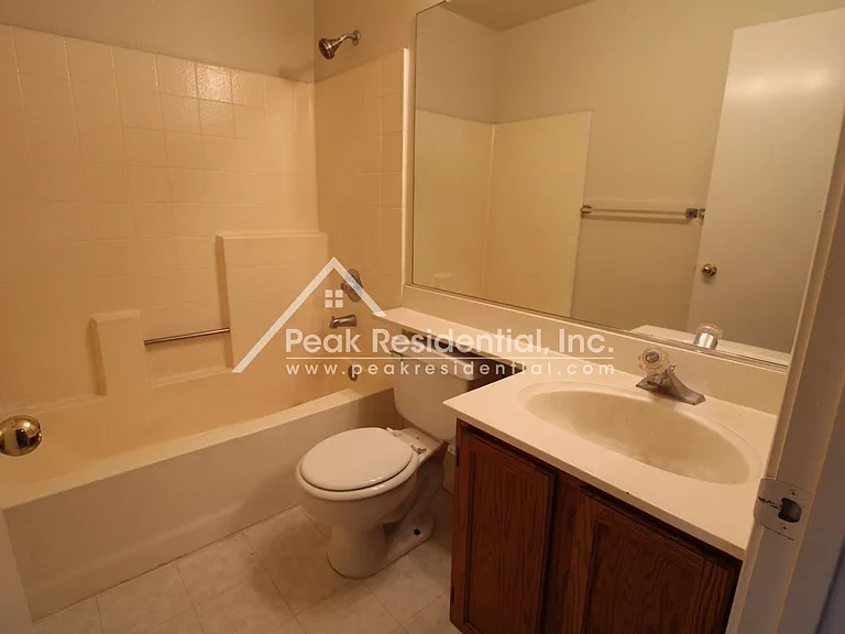 1024 Moreno Way — Photo 14