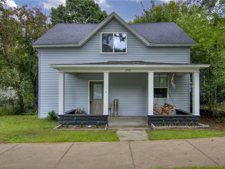 1st image of 1714 Summit Street