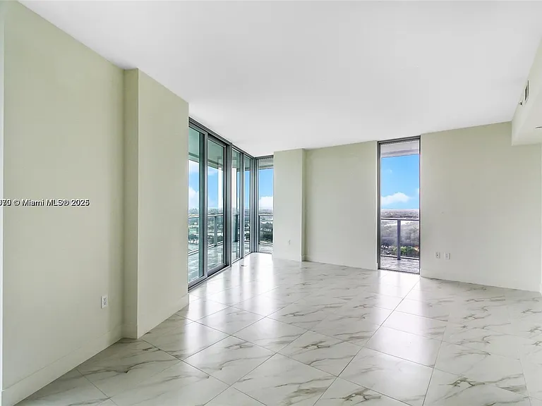 2000 Metropica Way #1709 — Photo 11