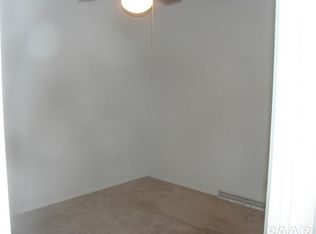 2604 N Mission Rd, Peoria, IL 61604