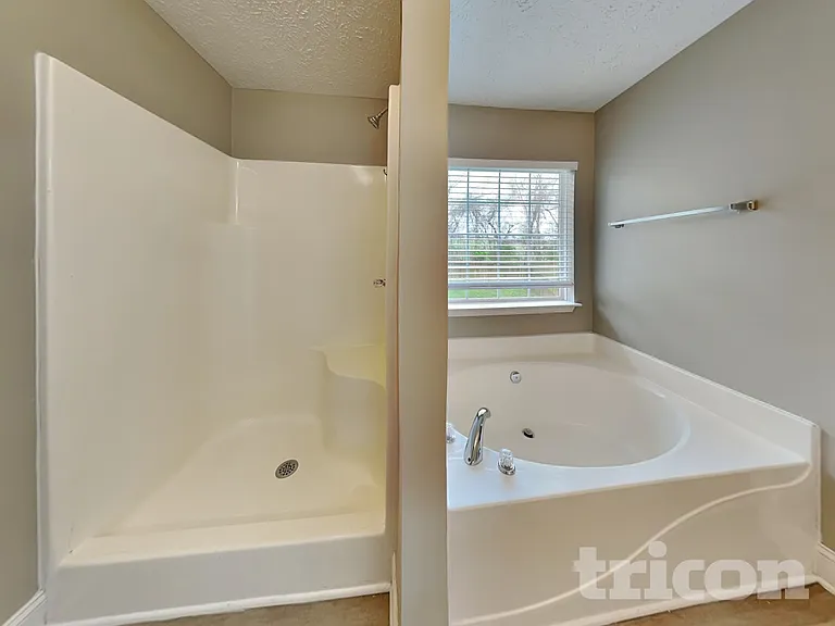 134 Walton Trce S — Photo 11