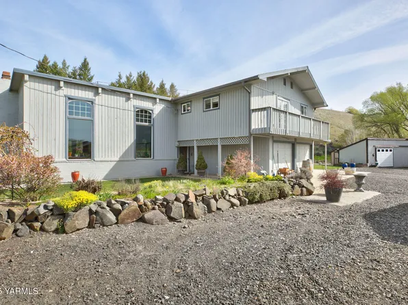 13907 Wide Hollow Rd, Yakima, WA 98908