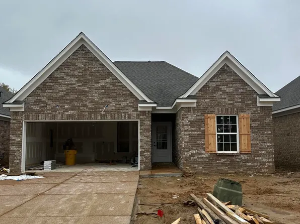 259 Flower Garden Dr, Southaven, MS 38671