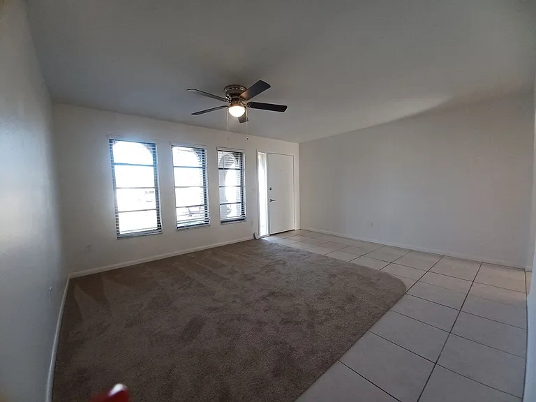 3305 SW 7th Pl — Photo 3