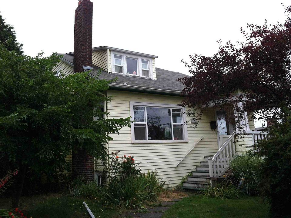 2nd image of 1806 NE 55th St