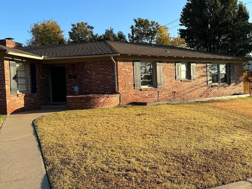 1st image of 2125 Belleview Dr