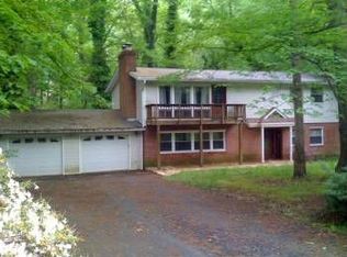 4412 Banff St, Annandale, VA 22003