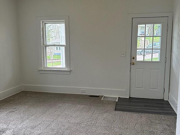 3rd image of 2304 W 5th St