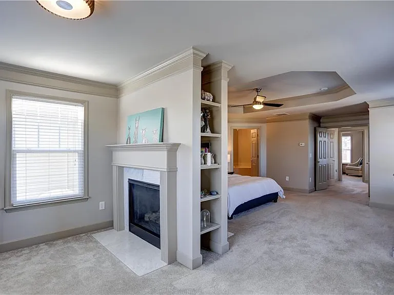 3693 Lambert Ln NE — Photo 10