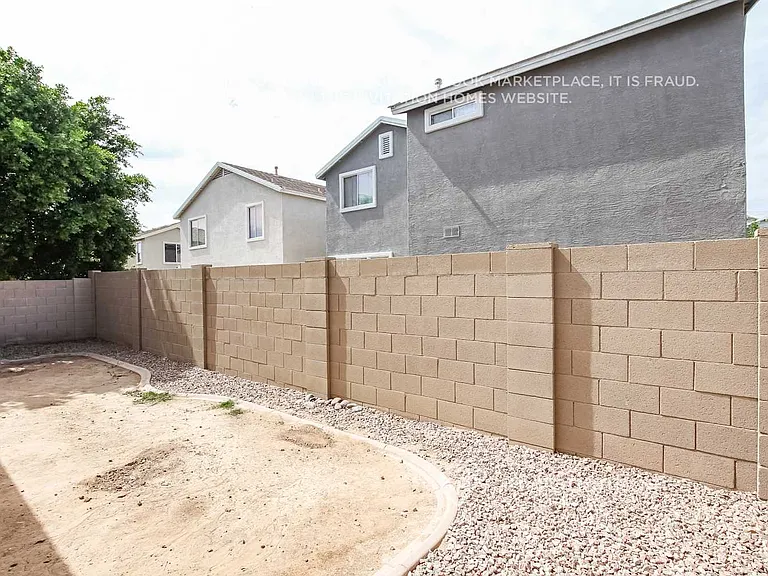 12170 W Yavapai Ln — Photo 18