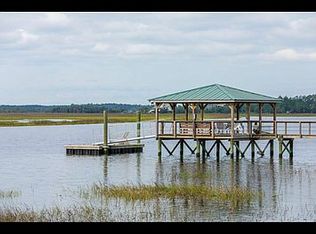 690 Barbados Dr, Charleston, SC 29492