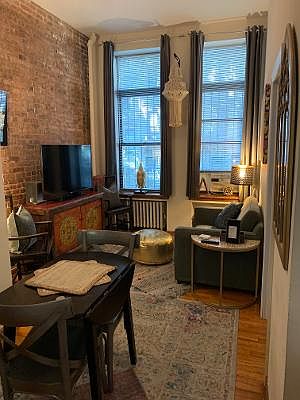 2nd image of 57 W 90th St #3F